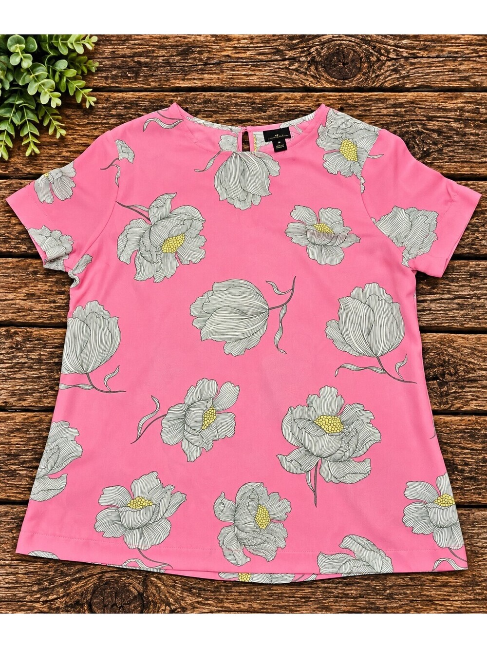 Worthington Pink floral short sleeve top sz SM